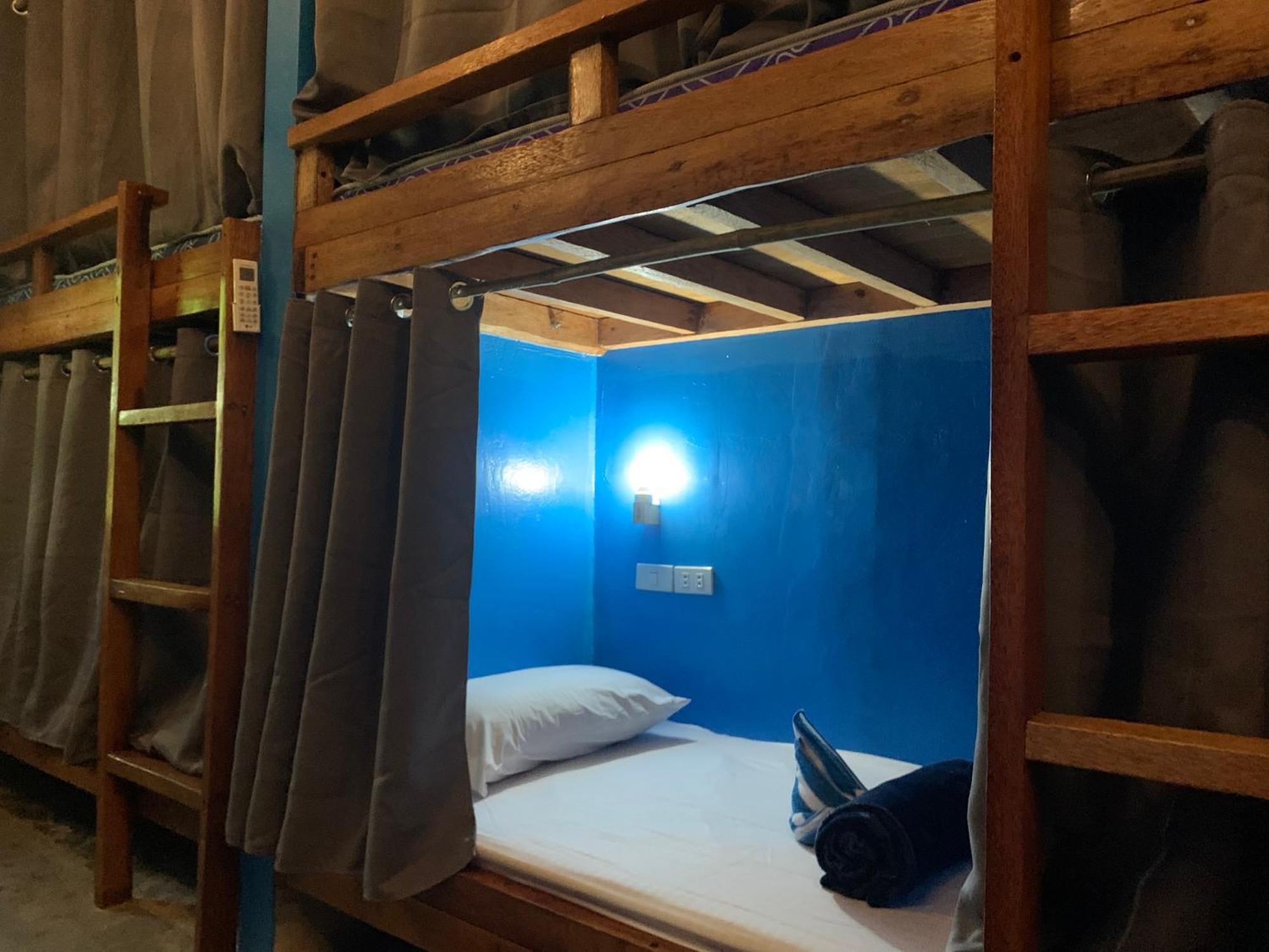 Jaydy Hostel General Luna  Buitenkant foto